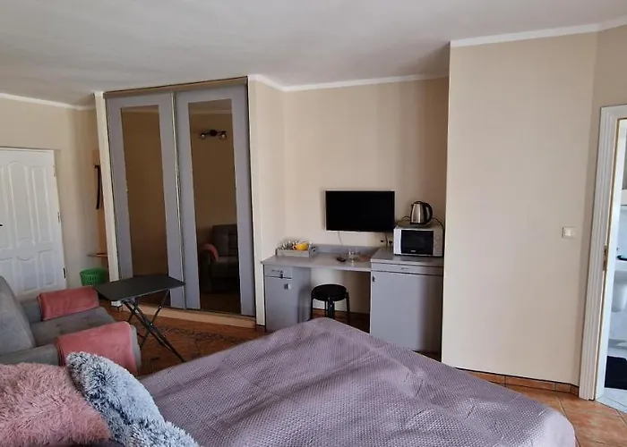 Apartment Hexagon Nr 15 *